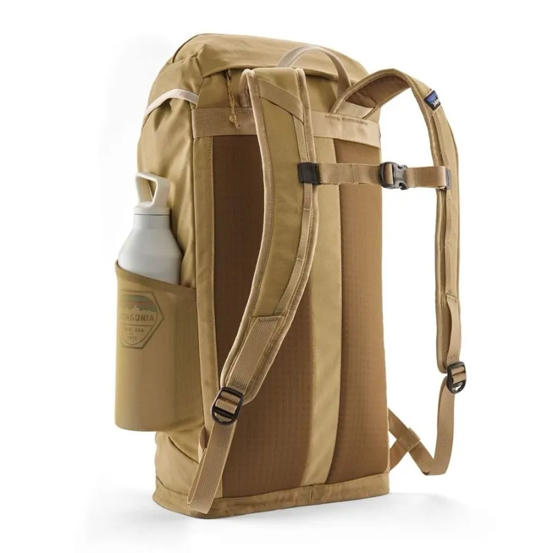 Patagonia Fieldsmith Lid Pack 28L in Classic Tan-5