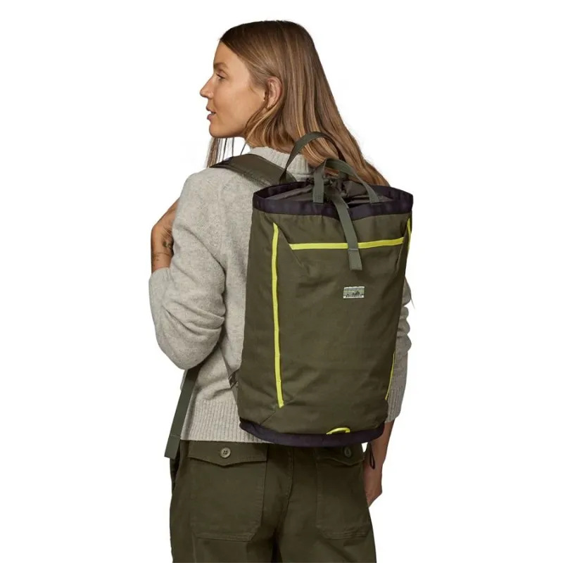 Patagonia Fieldsmith Linked Pack 24L in Black-4