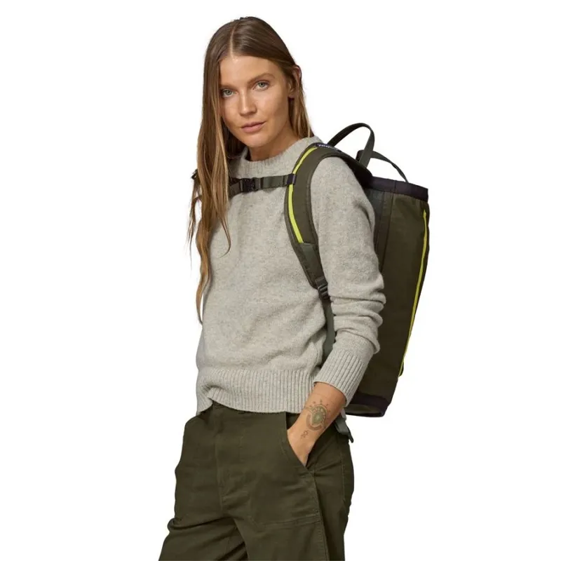 Patagonia Fieldsmith Linked Pack 24L in Black-5