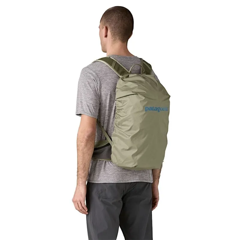 Patagonia Terravia Pack 22L in Black-8
