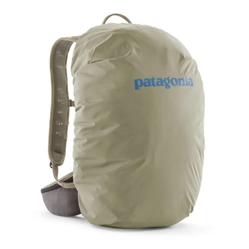 Patagonia Terravia Pack 22L in Black-5
