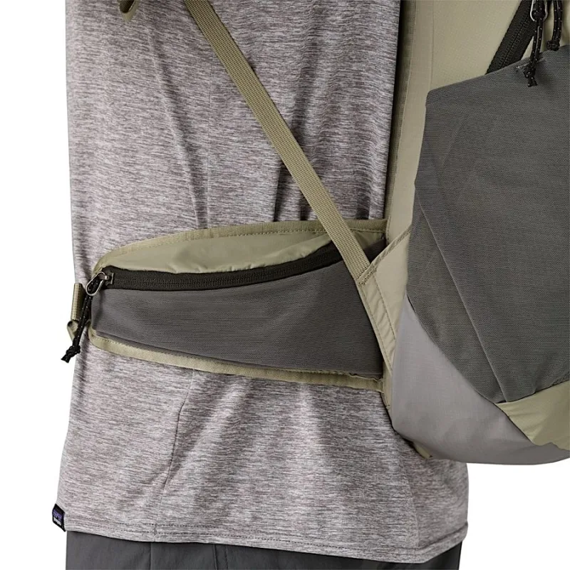 Patagonia Terravia Pack 22L in Black-6