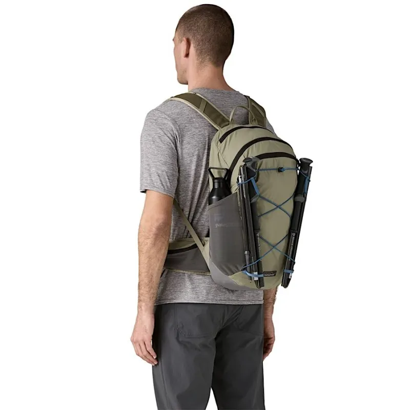 Patagonia Terravia Pack 22L in Black-7