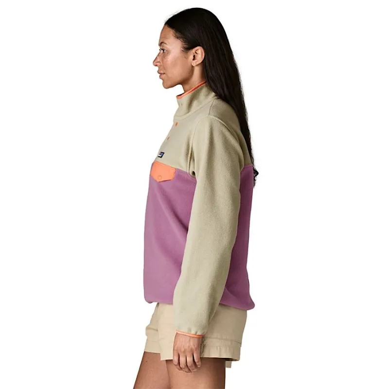 Patagonia Womens Lightweight Synchilla Snap-T Fleece Pullover in Light Violet-2