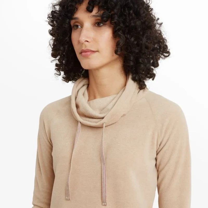 Sherpa Rolpa Women's Fleece Pullover in Bardiya Sand-5