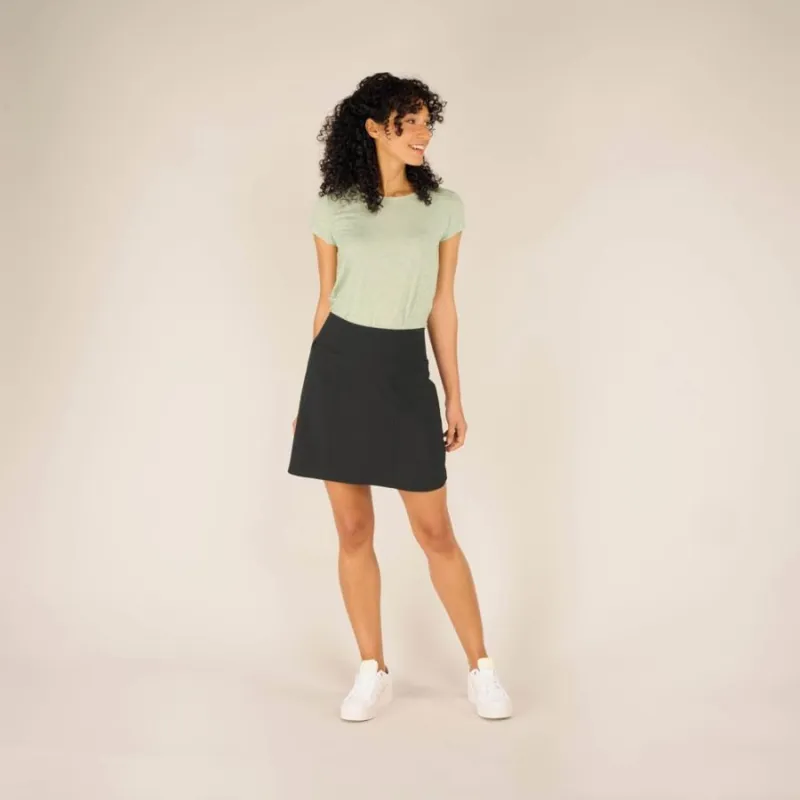 Sherpa Sajilo Women's Adventure Skort in Black-4