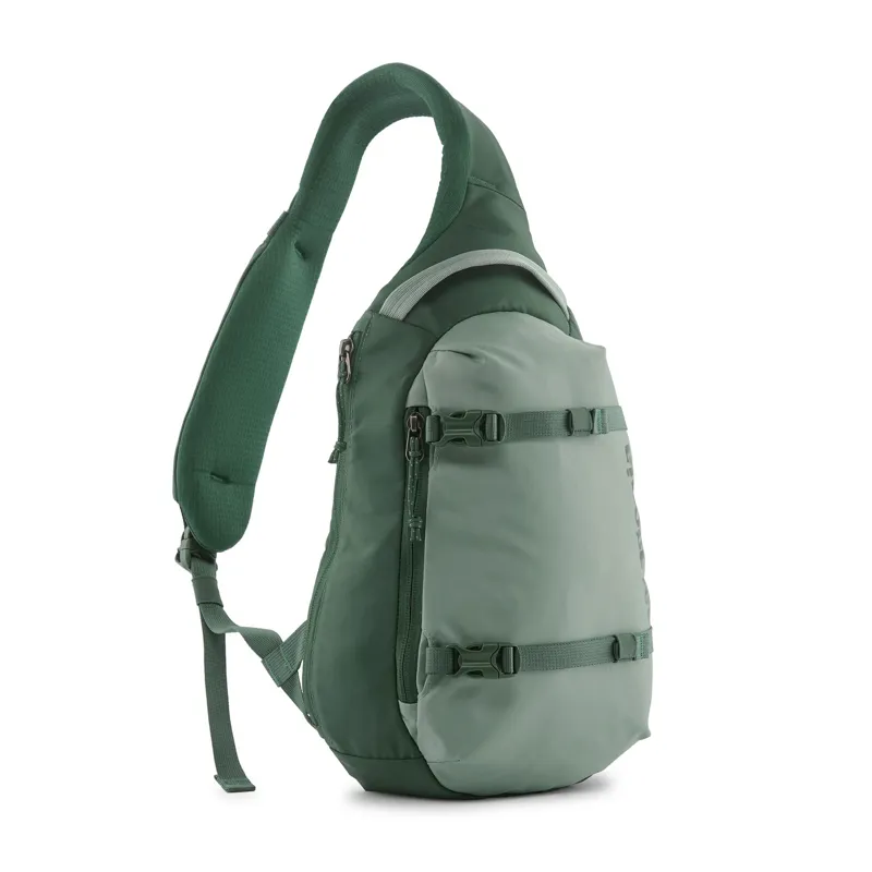 Patagonia Atom Sling Bag 8L in Cover Green