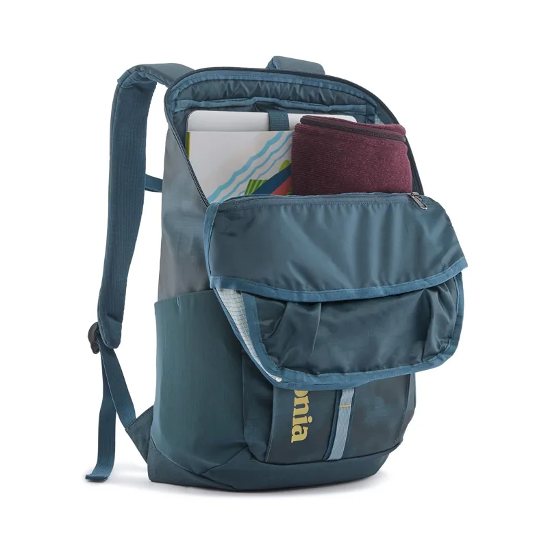 Patagonia Black Hole Pack 25L in Cinnamon Brown-3