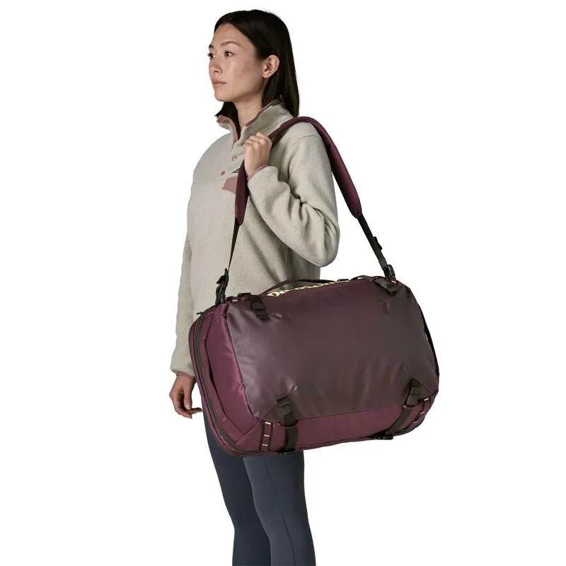 Patagonia Black Hole MLC 45L in Berry Fig-5