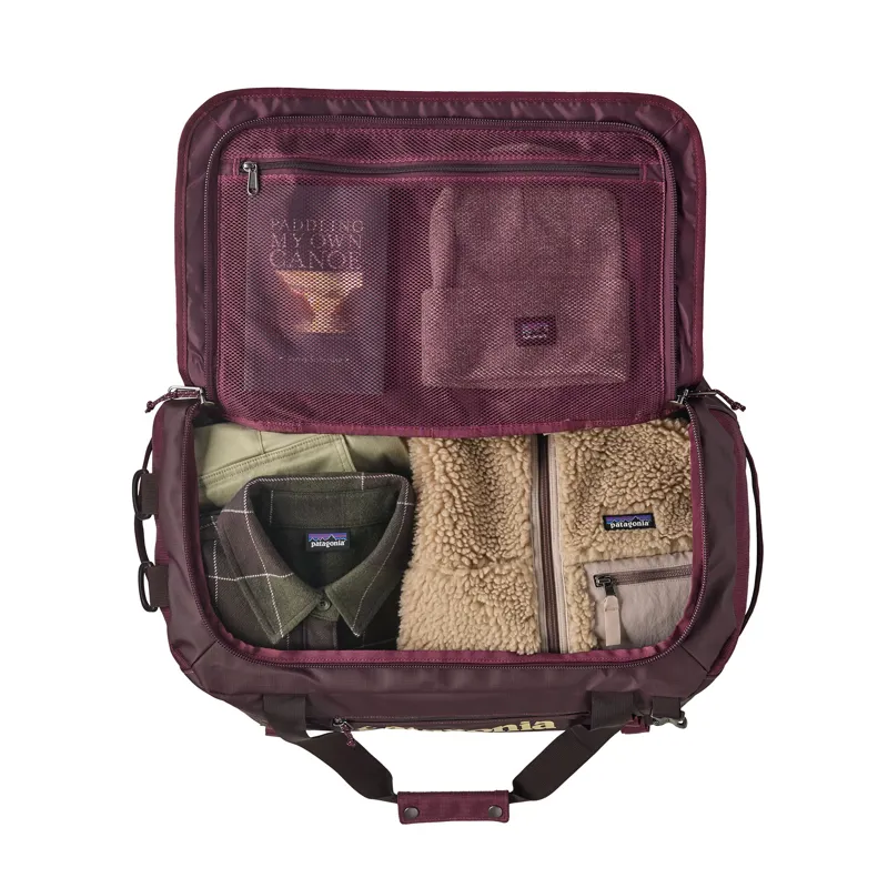 Patagonia Black Hole Duffel 40L in Berry Fig-5