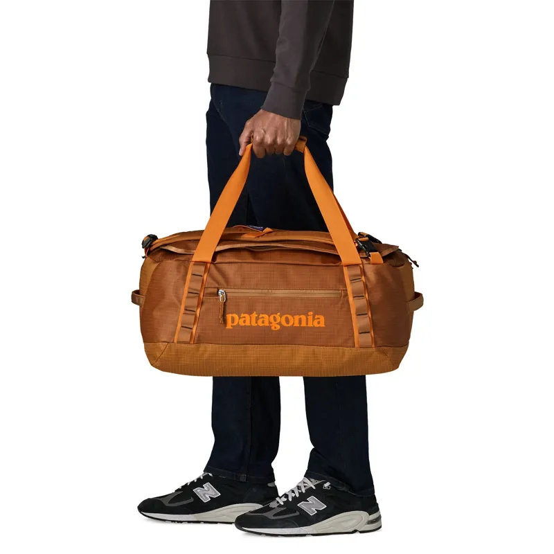 Patagonia Black Hole Duffel 40L in Cinnamon Brown-2