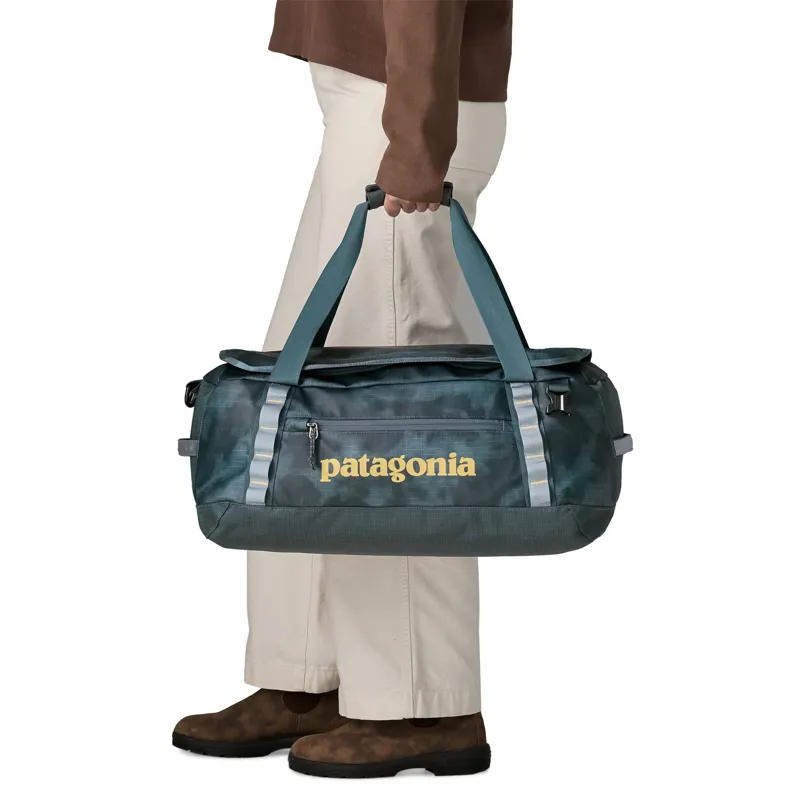 Patagonia Black Hole Duffel 40L in Sastrugi-Summit Blue-2