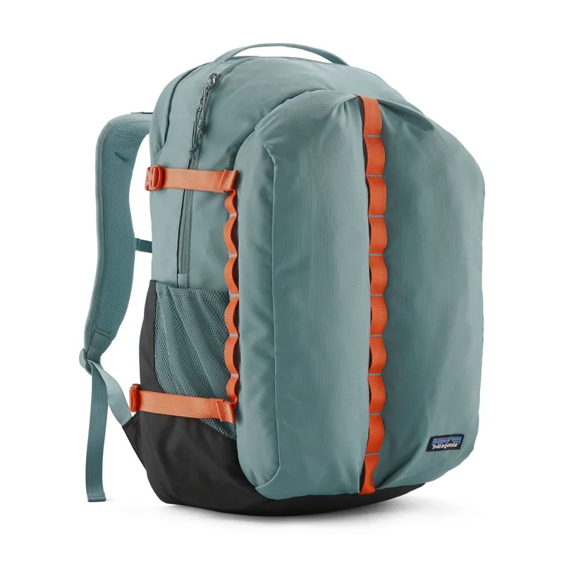 Patagonia Refugio Daypack 32L in Blue Sage