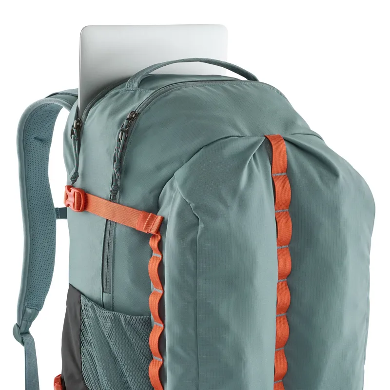 Patagonia Refugio Daypack 32L in Blue Sage-3