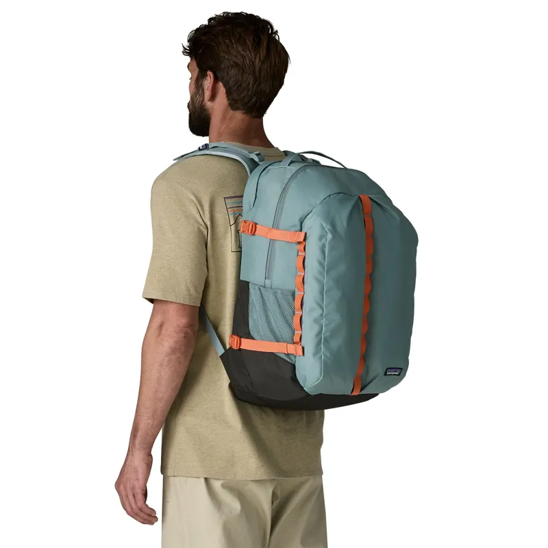 Patagonia Refugio Daypack 32L in Blue Sage-7