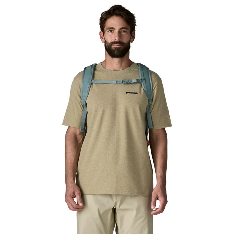 Patagonia Refugio Daypack 32L in Blue Sage-8