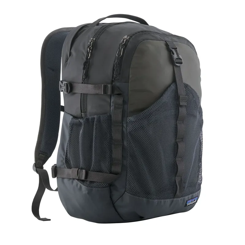 Patagonia Refugio Daypack 30L in Smolder Blue