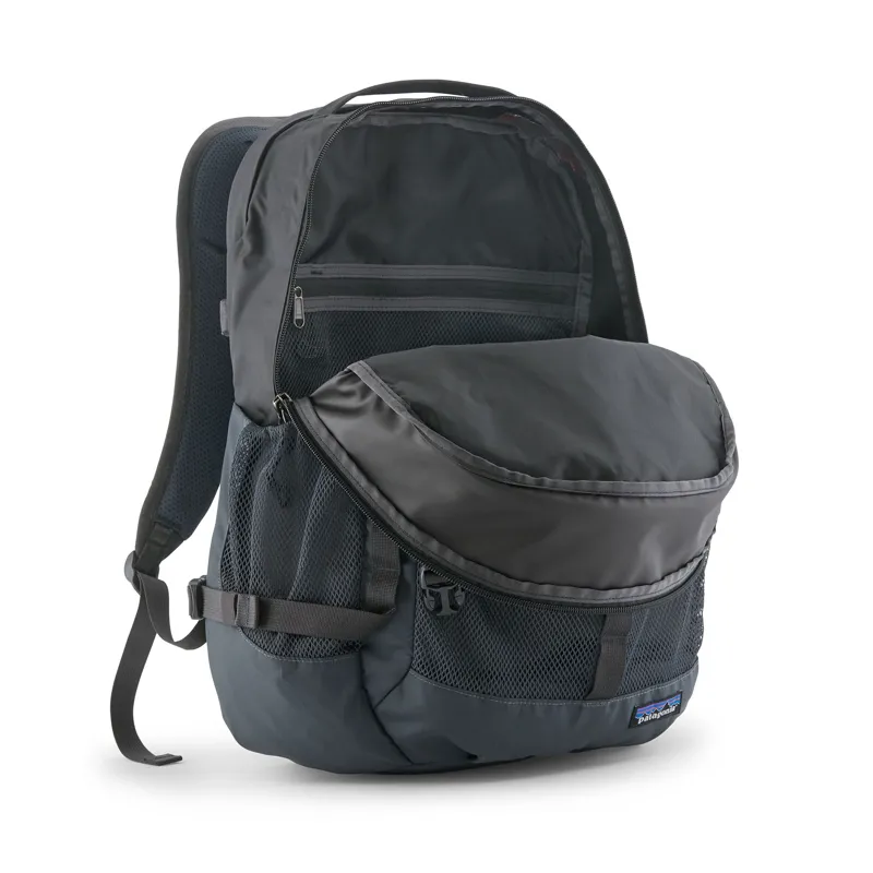 Patagonia Refugio Daypack 30L in Smolder Blue-5