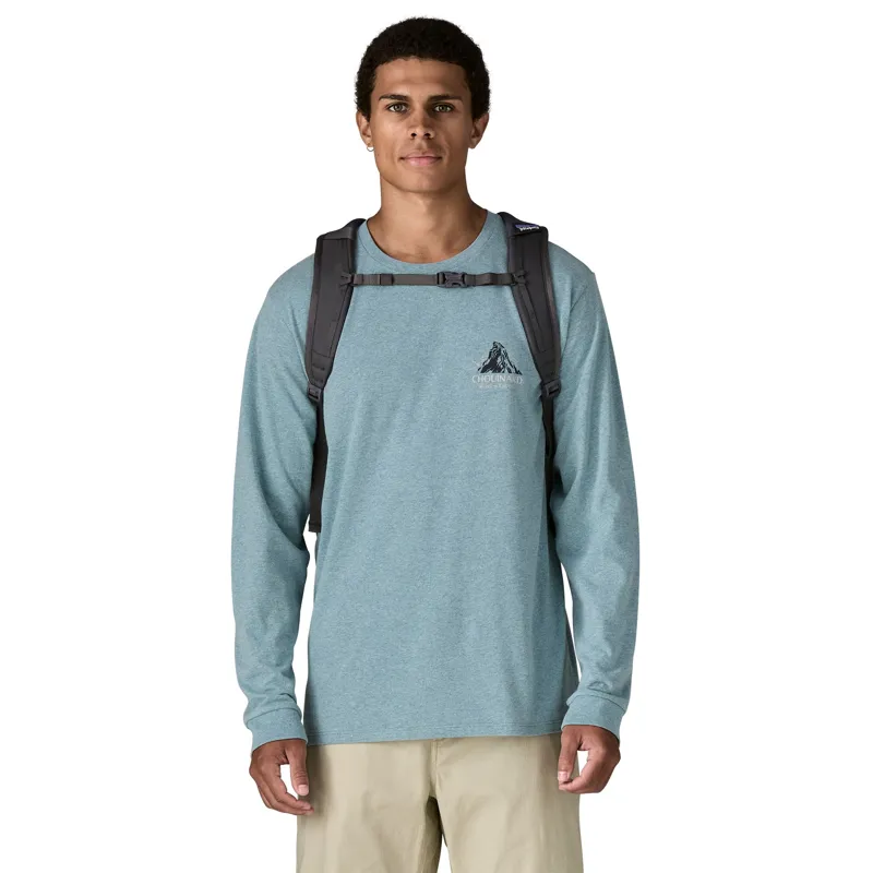 Patagonia Refugio Daypack 30L in Smolder Blue-6