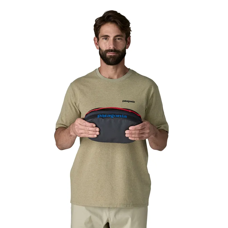 Patagonia Black Hole Cube 3L in Sastrugi-Summit Blue-1