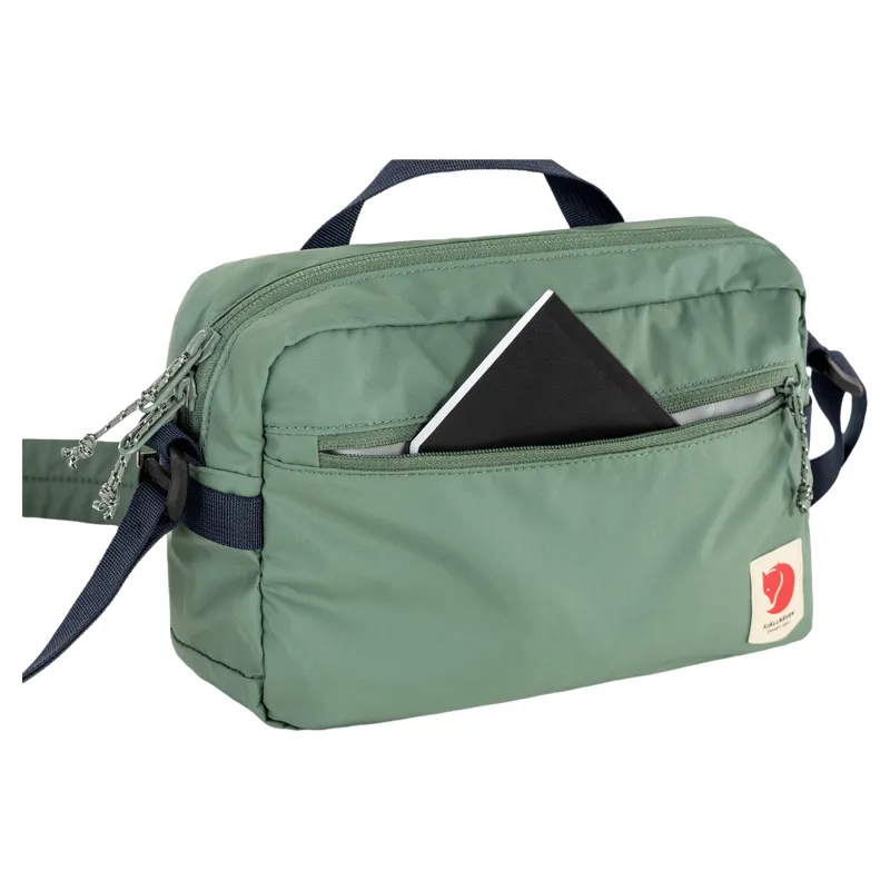 Fjallraven High Coast Crossbody in Black Oak-3
