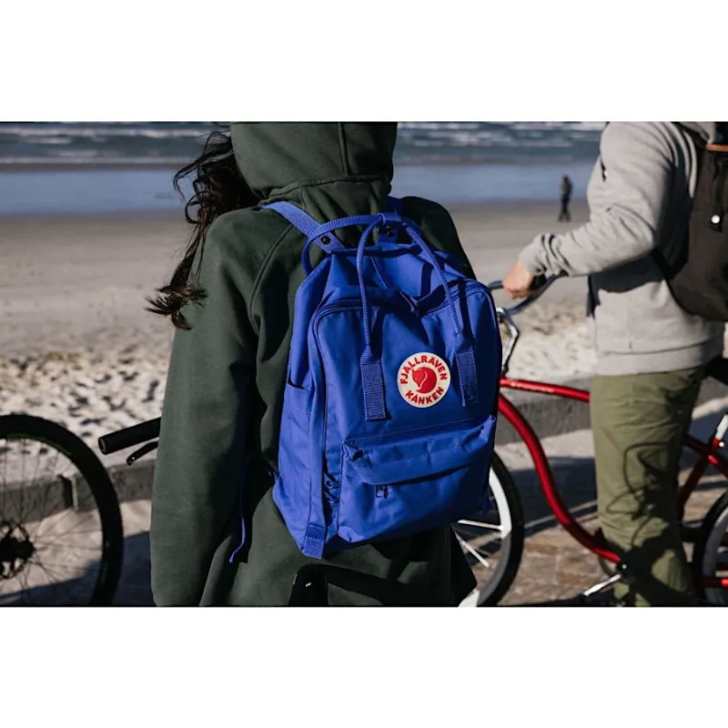 Fjallraven Kanken Backpack in Black Oak-9