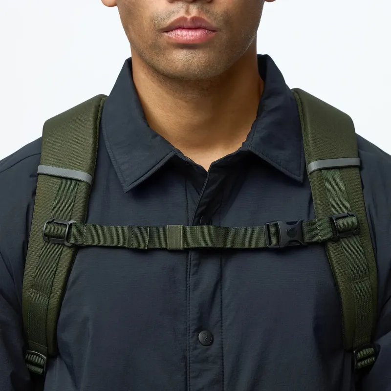 Fjallraven Skule Top Zip 30 in Black-5