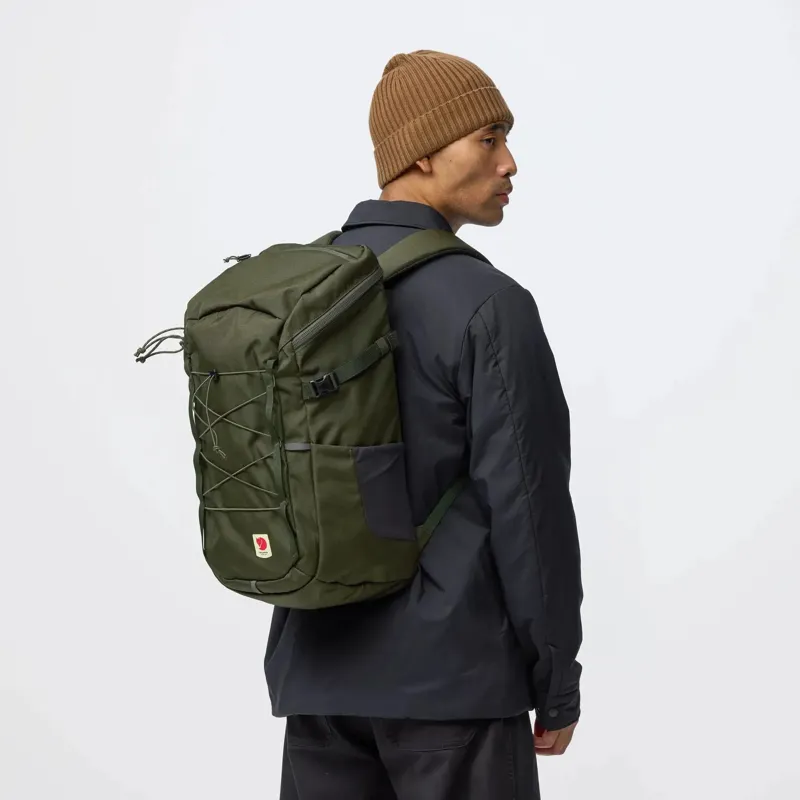 Fjallraven Skule Top Zip 30 in Black-3