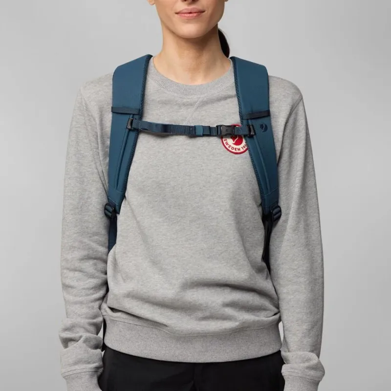 Fjallraven Ulvo 23 Backpack in Black Oak-6