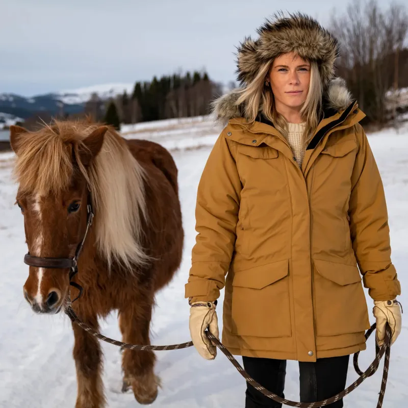 Fjallraven Womens Nuuk Parka in Black Oak-11