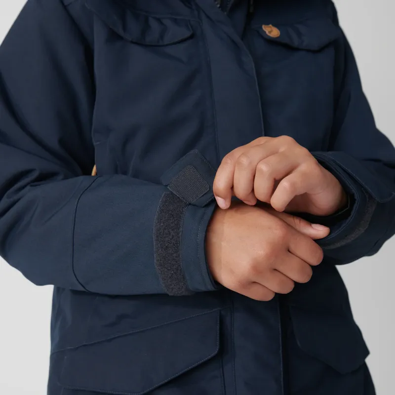 Fjallraven Womens Nuuk Parka in Black Oak-8