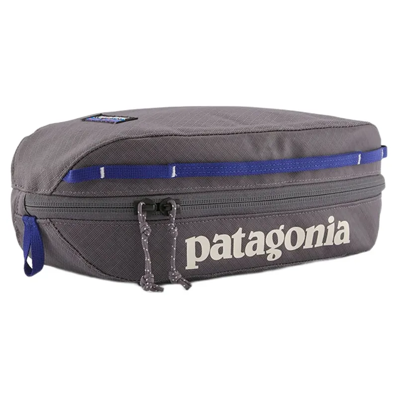 Patagonia Black Hole Cube 3L in May Grey