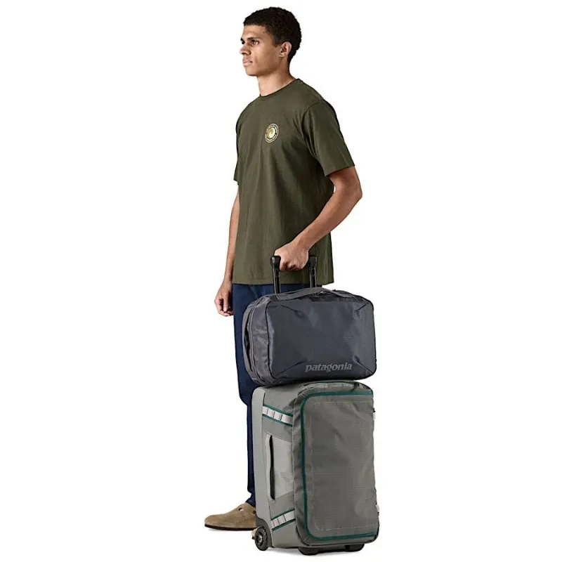 Patagonia Black Hole Micro MLC in Berry Fig-6