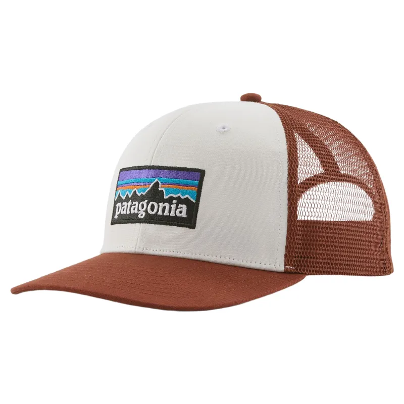 Patagonia P-6 Logo Trucker Hat in White-Rusty Red