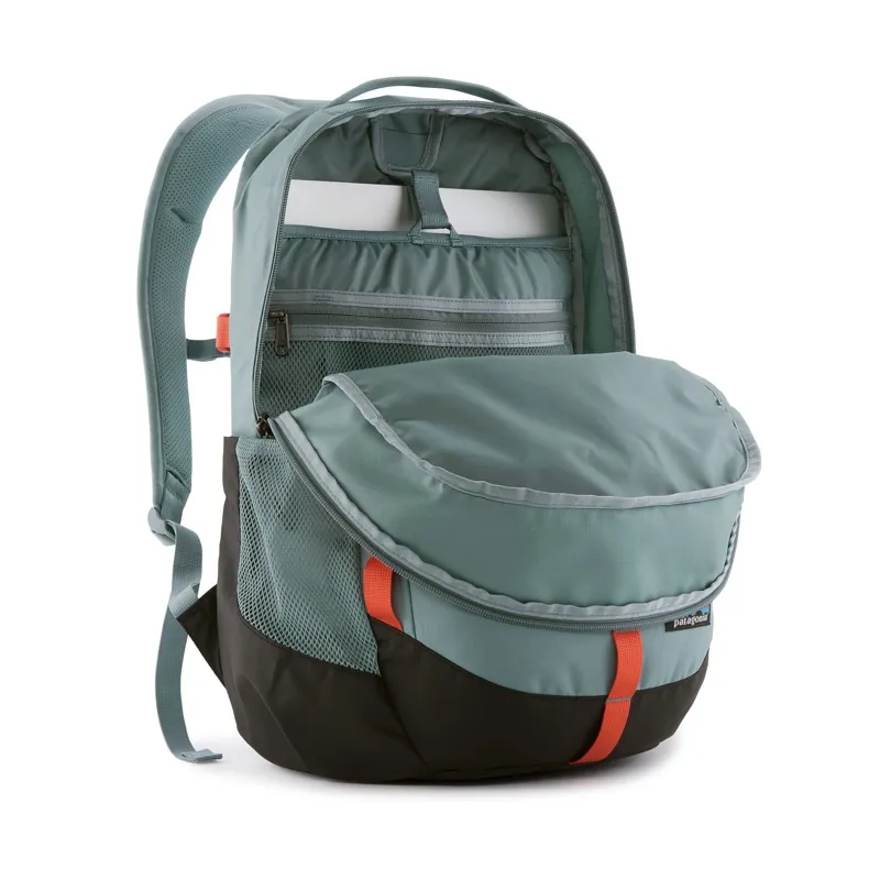 Patagonia Refugio Daypack 26L in Blue Sage-7