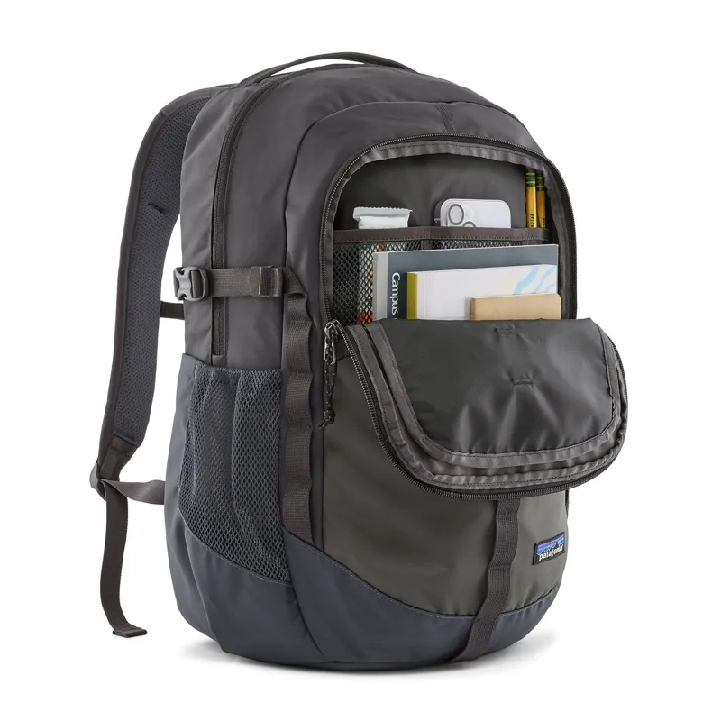 Patagonia Refugio Daypack 26L in Smolder Blue-6