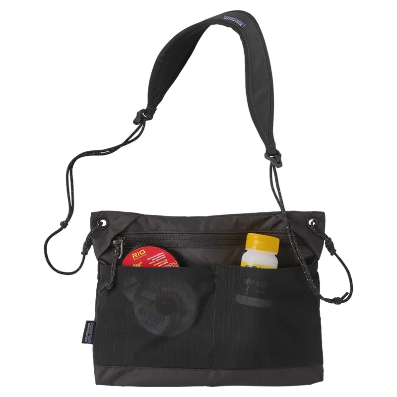 Patagonia Terravia Sacoche in Black-4