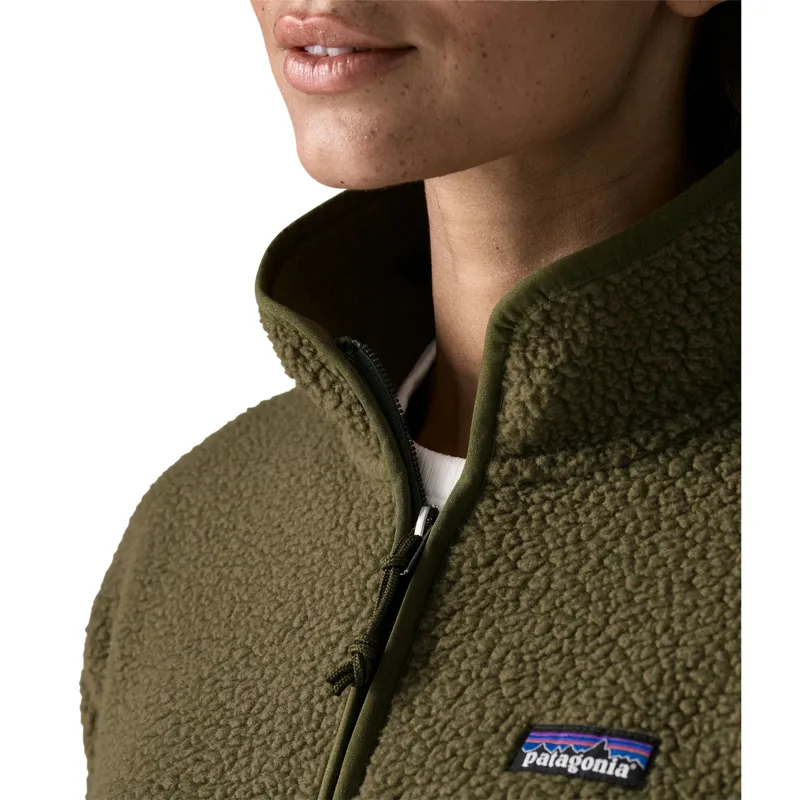 Patagonia Women's Retro Pile Marsupial Fleece Pullover in Basin Green-2