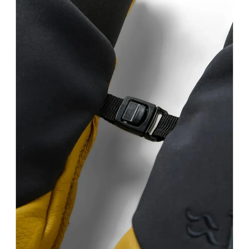 Rab Analyst Windstopper Gloves in Black-2