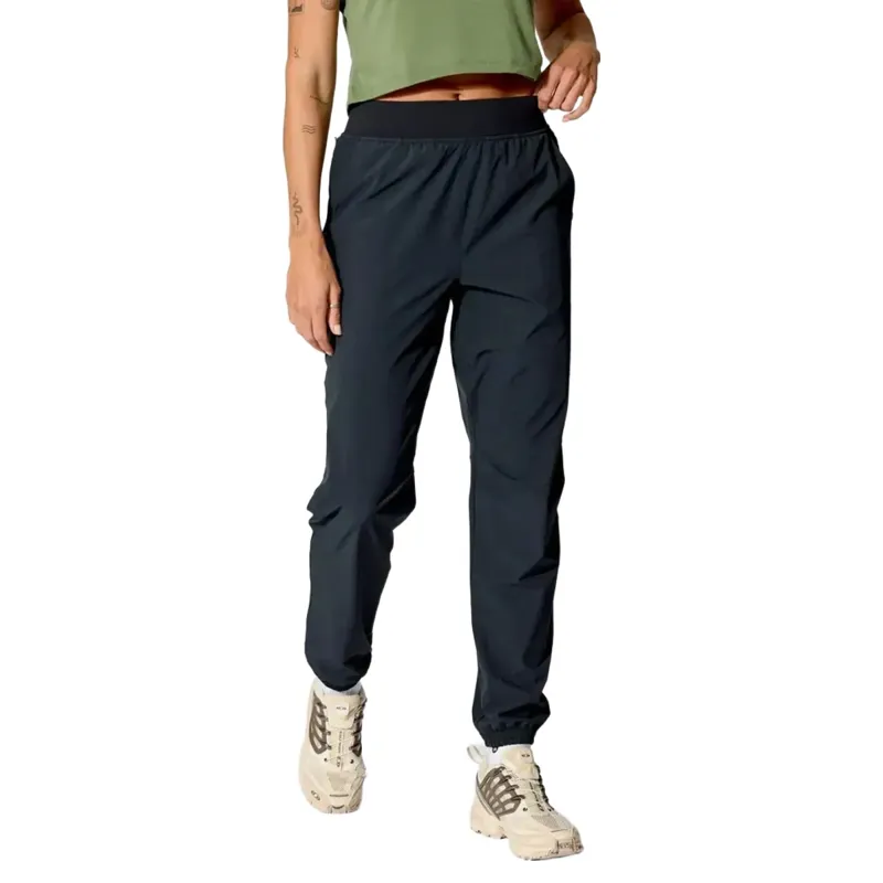 Rab Momentum Women's Pants in Beluga-1