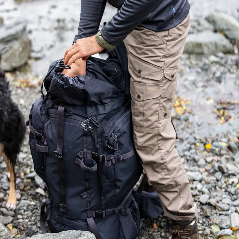 Fjallraven Vidda Pro Trousers Men's in Black Oak-8