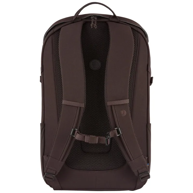 Fjallraven Ulvo 23 Backpack in Black Oak-1