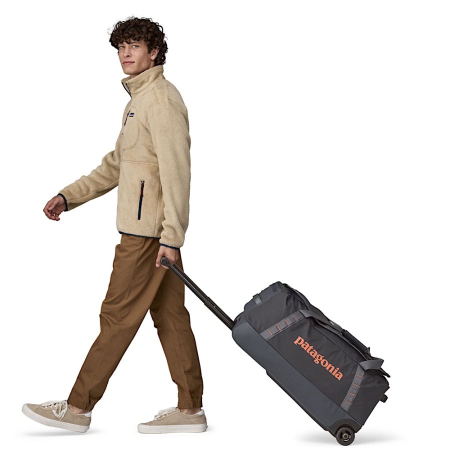 BLACK HOLE WHEELED DUFFEL 70L SMB 4