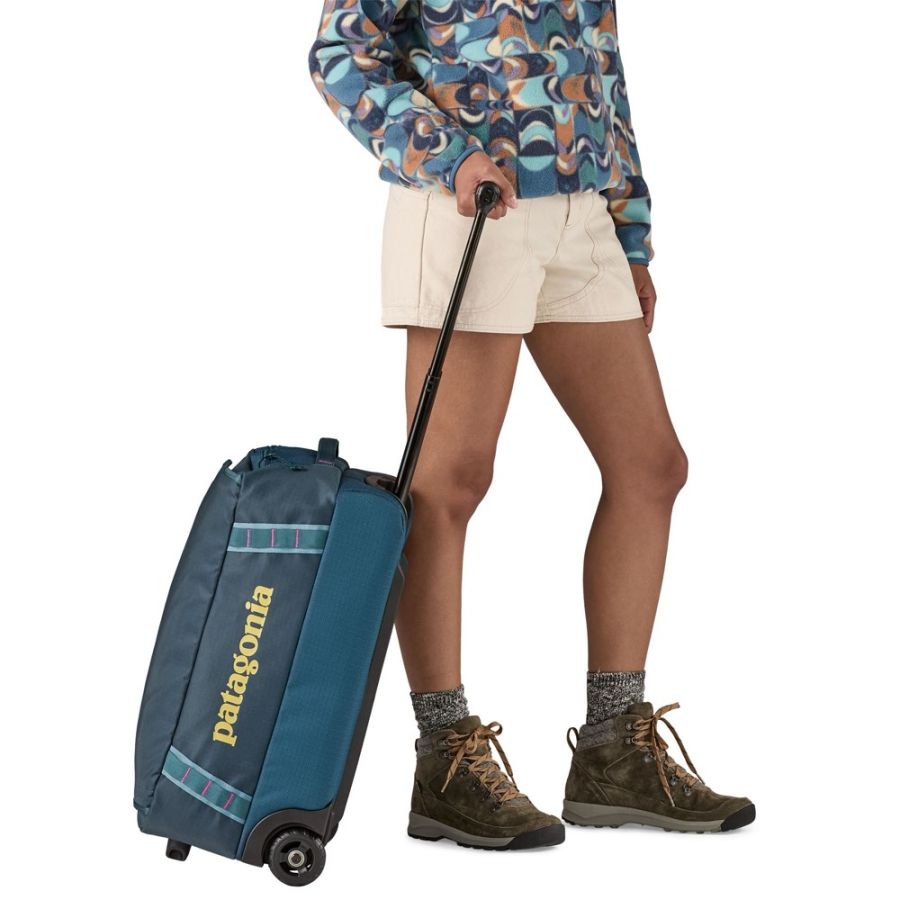 BLACK HOLE WHEELED DUFFEL 40L TEL 04