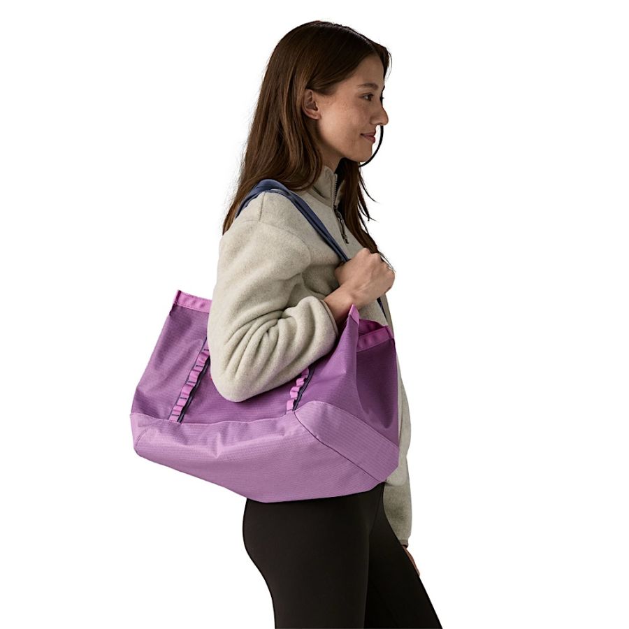 BLACK HOLE TOTE 25L PRP 02