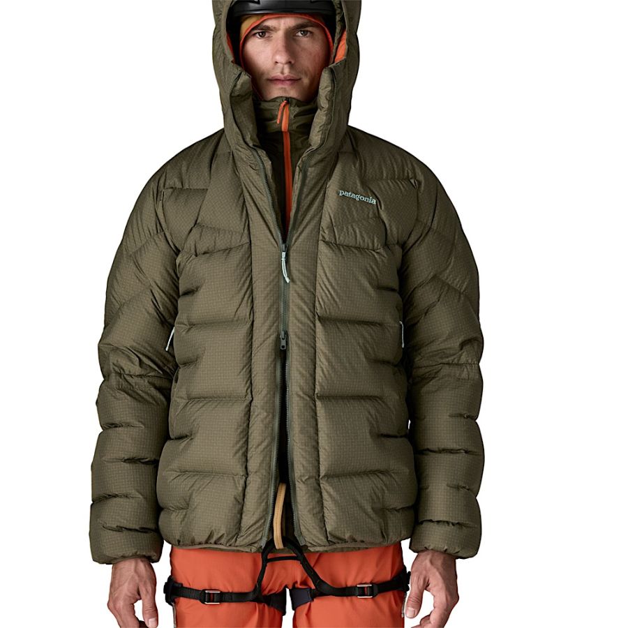 DURABLE DOWN PARKA GRN 08