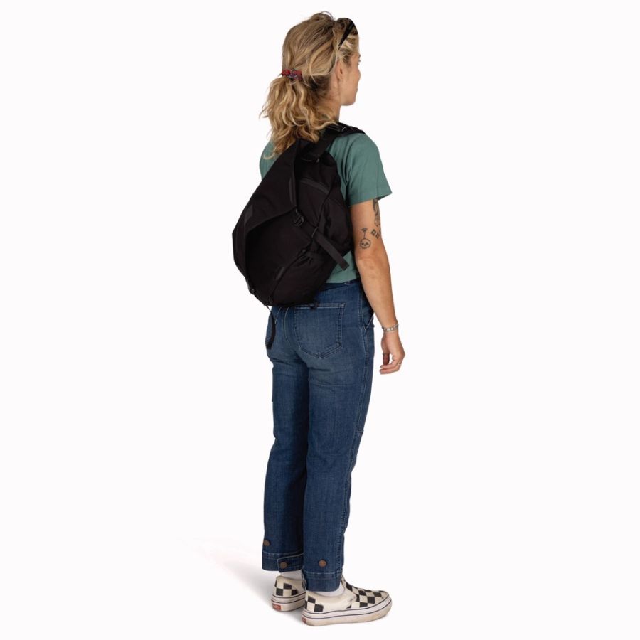 OSPREY METRON 18 MESSENGER DEFAULT 16 OSPREY METRON 18 MESSENGER DEFAULT 16