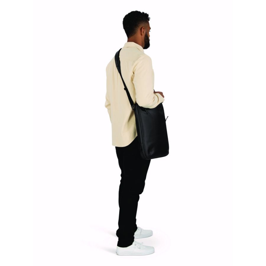 OSPREY ARCHEON LAPTOP CASE BLK 26
