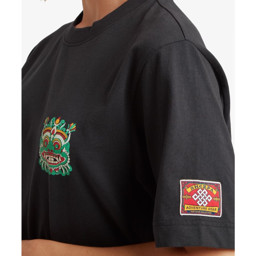 SHERPA TARCHO MASK TEE BLK c SHERPA TARCHO MASK TEE BLK c